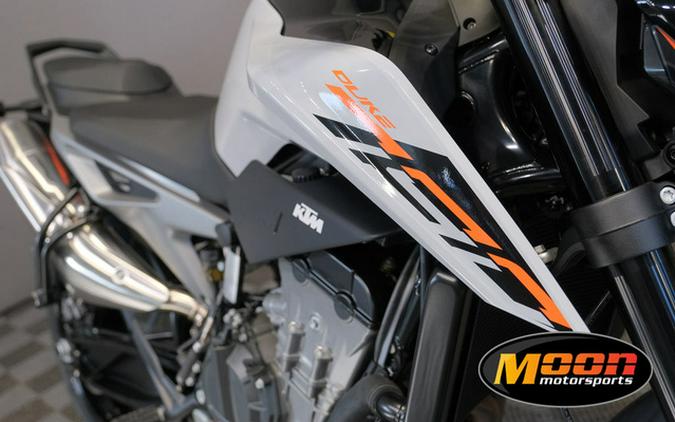 2023 KTM 790 Duke