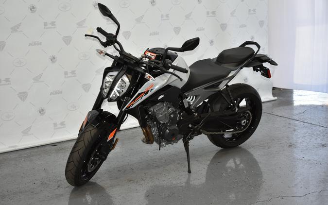 2024 KTM Duke 790