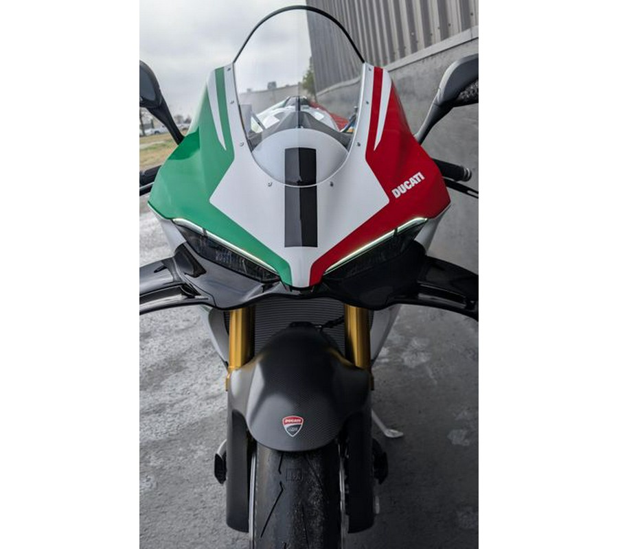 New 2025 Ducati Panigale V4 Tricolore