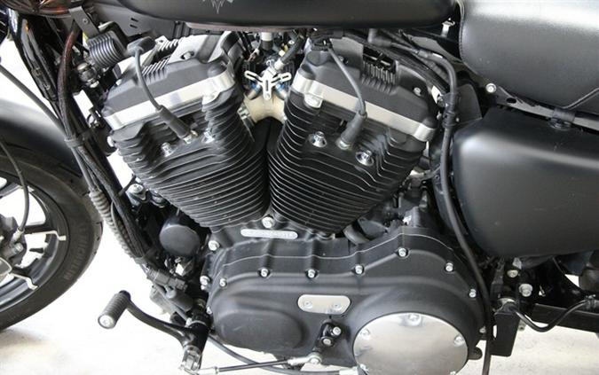 2017 HARLEY DAVIDSON SPORTSTER 883 IRON
