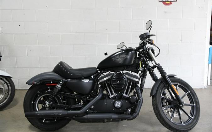 2017 HARLEY DAVIDSON SPORTSTER 883 IRON