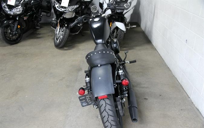 2017 HARLEY DAVIDSON SPORTSTER 883 IRON