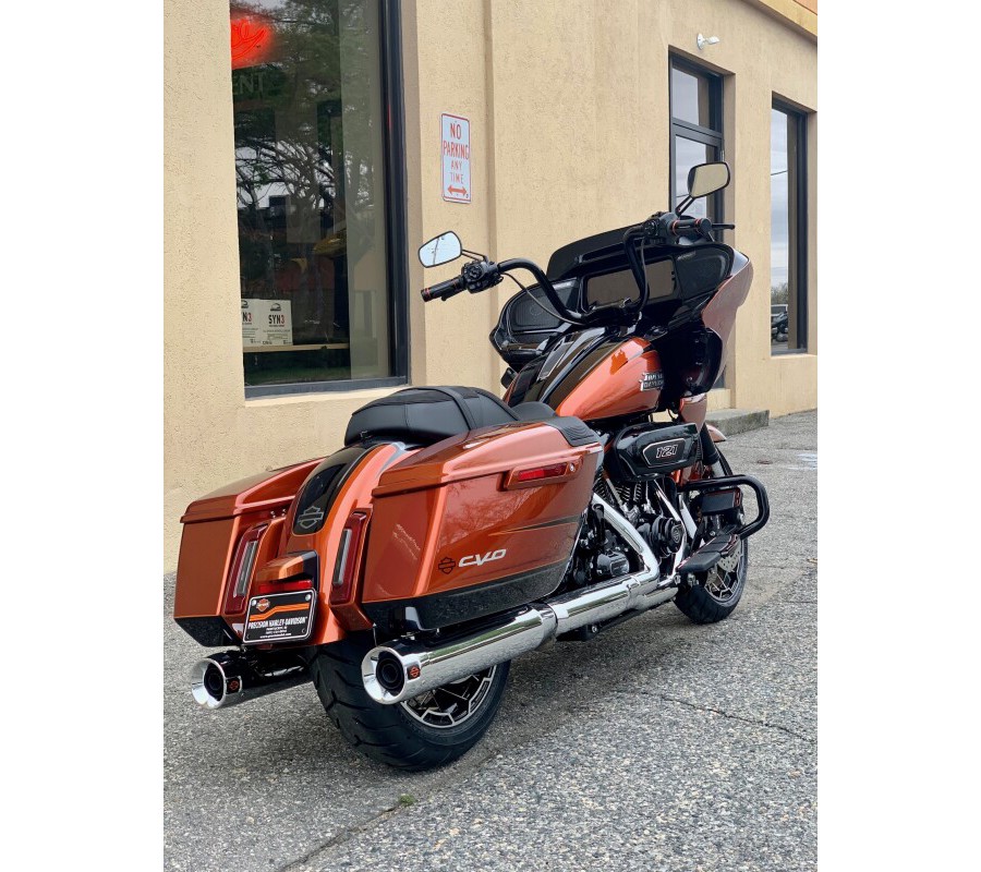 2023 Harley-Davidson CVO™ Road Glide FLTRXSE - RARE COLOR!