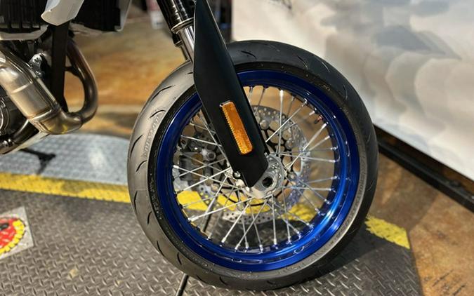 2025 Suzuki DR-Z 4SM