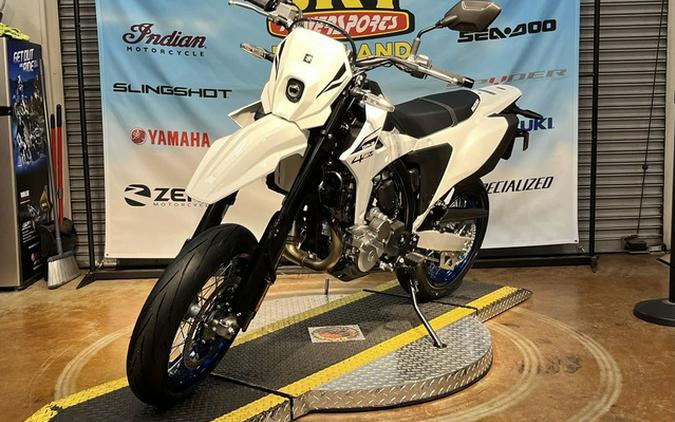 2025 Suzuki DR-Z 4SM