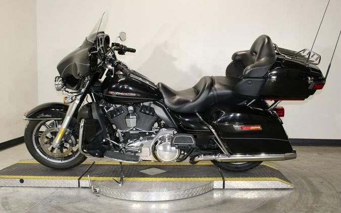 2016 Harley-Davidson® FLHTK - Ultra Limited