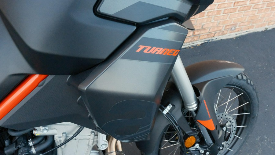 2025 Aprilia Tuareg 660