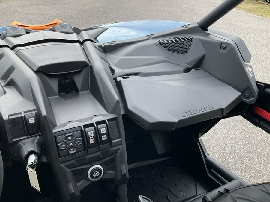 2026 Can-Am Maverick X3 MAX DS Turbo RR Scandi Blue & Orange Crush