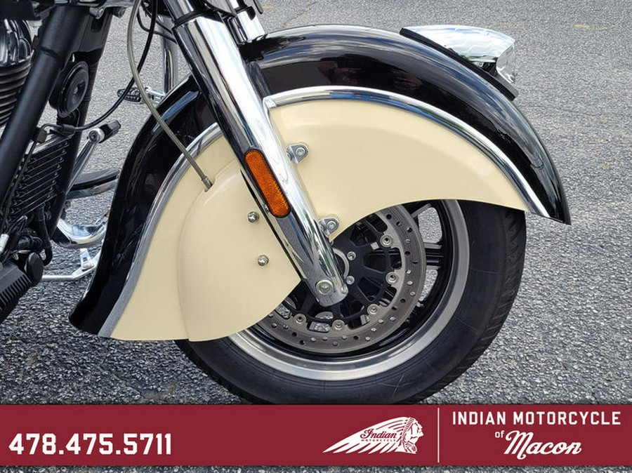 2019 Indian Motorcycle® Chieftain® Classic Thunder Black / Ivory Cream