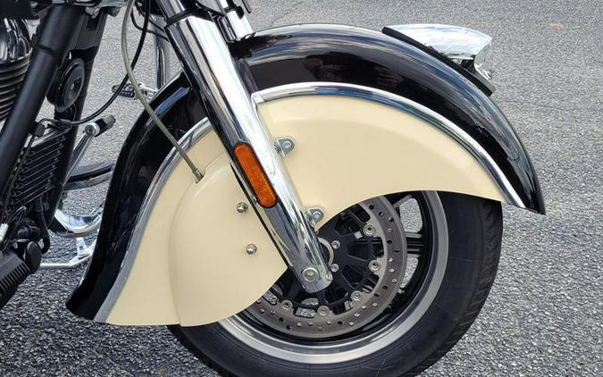 2019 Indian Motorcycle® Chieftain® Classic Thunder Black / Ivory Cream