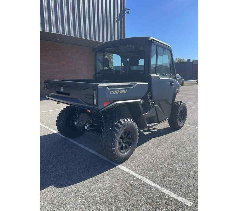 2026 Can-Am® Defender XT CAB HD11