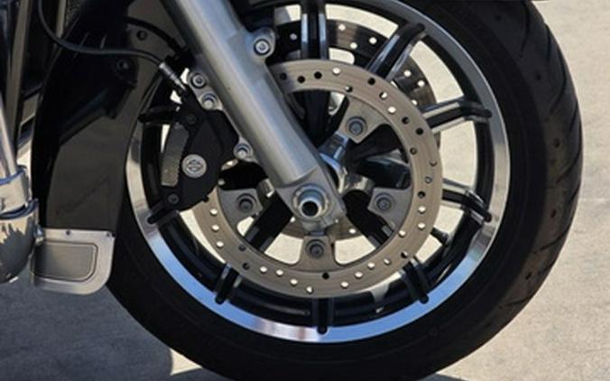 2016 Harley-Davidson Touring FLHTKL - Ultra Limited Low