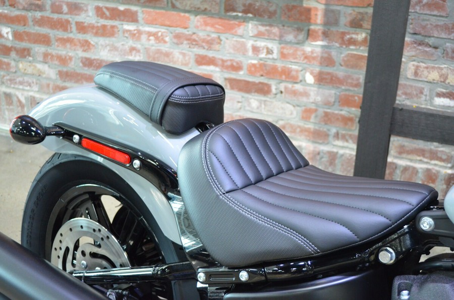 2024 Harley-Davidson Street Bob 114 Billiard Gray