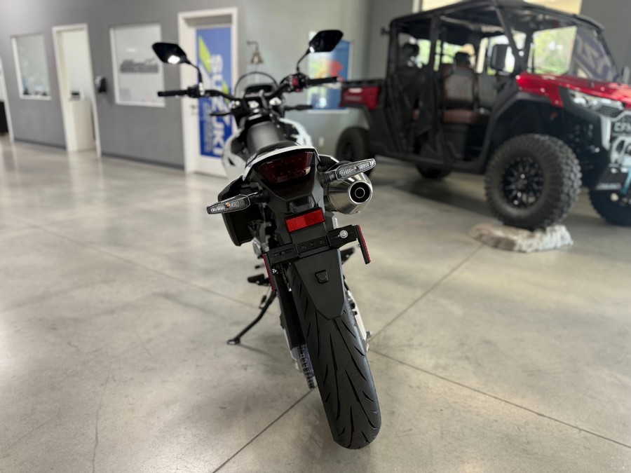 2025 Suzuki DR-Z 4SM