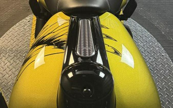 2020 Harley-Davidson® Road Glide® Special FLTRXS EAGLE EYE YELLOW