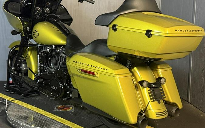 2020 Harley-Davidson® Road Glide® Special FLTRXS EAGLE EYE YELLOW