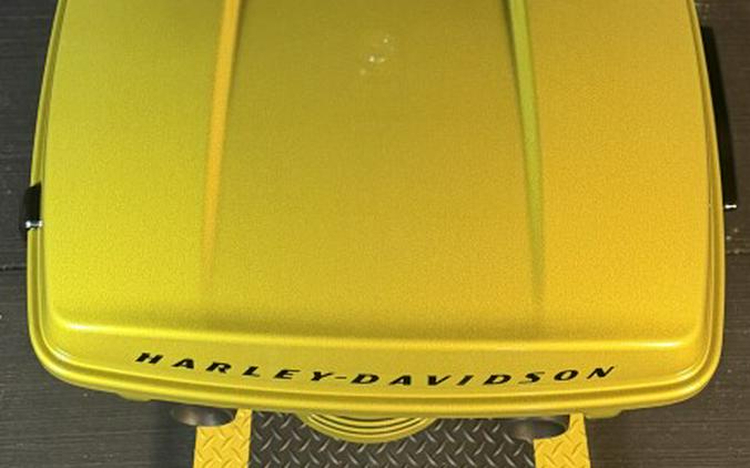 2020 Harley-Davidson® Road Glide® Special FLTRXS EAGLE EYE YELLOW