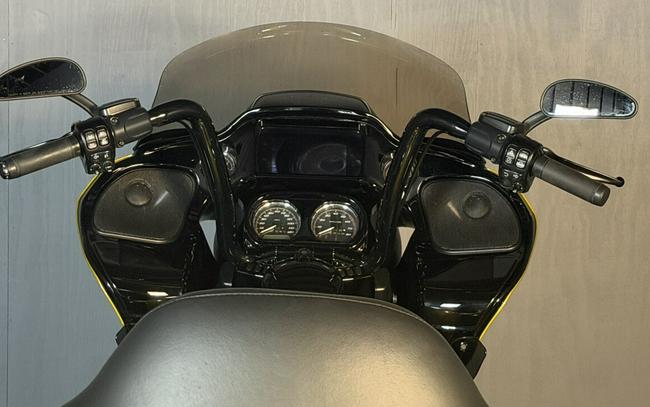 2020 Harley-Davidson® Road Glide® Special FLTRXS EAGLE EYE YELLOW