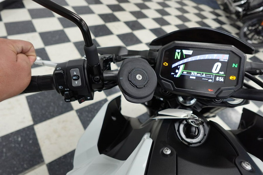 2022 Kawasaki Z900 ABS