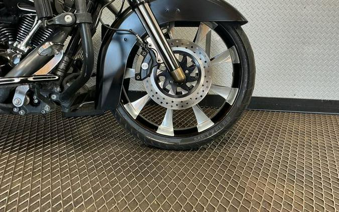 2013 Harley-Davidson Street Glide Base