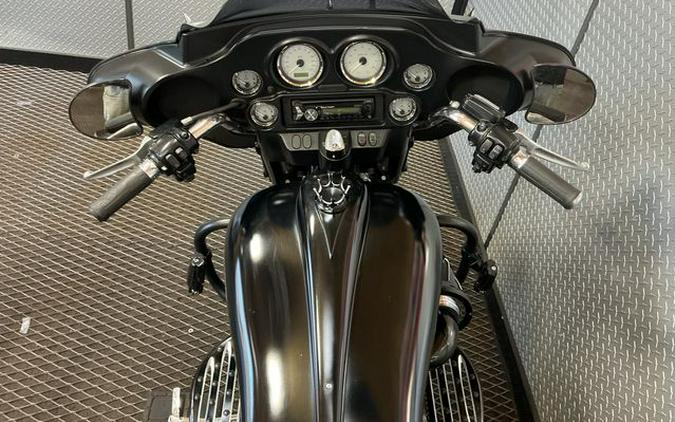 2013 Harley-Davidson Street Glide Base