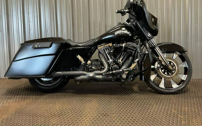 2013 Harley-Davidson Street Glide Base