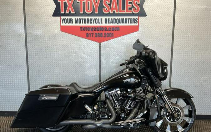 2013 Harley-Davidson Street Glide Base