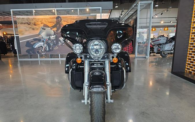 2022 Harley-Davidson® Tri Glide® Ultra FLHTCUTG