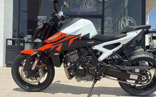 2027 KTM 990DUKE Inventory