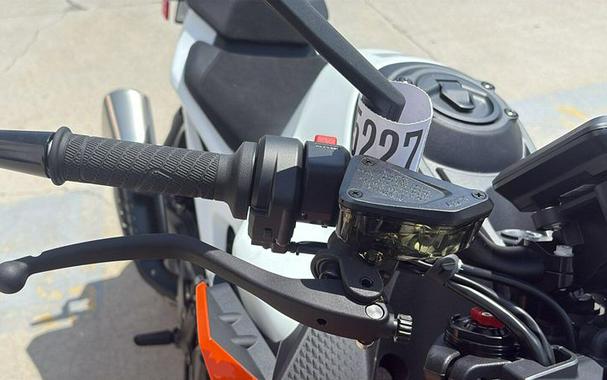 2027 KTM 990DUKE Inventory