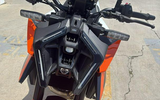 2027 KTM 990DUKE Inventory