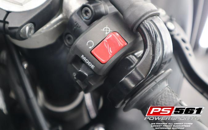 2014 Yamaha Motor Corp., USA YZF-R1