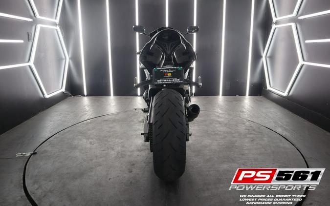 2014 Yamaha Motor Corp., USA YZF-R1