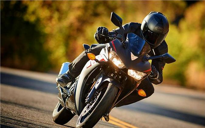 2017 Yamaha Motor Corp., USA YZF-R3