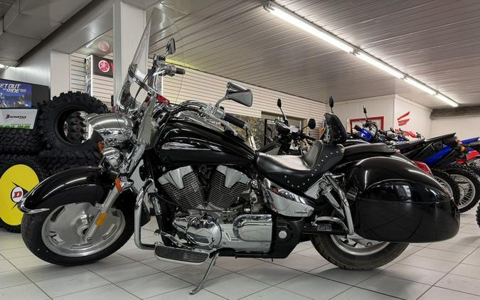 2005 Honda VTX™ 1300 R