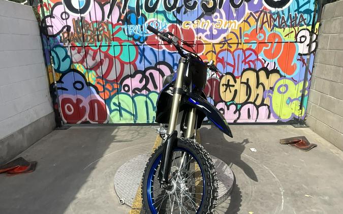 2027 Yamaha YZ450F MONSTER ENERGY EDITION