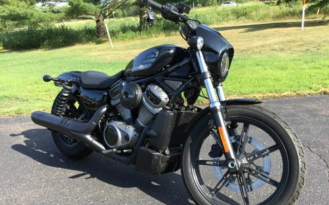 2022 Harley-Davidson® Nightster™ BLACK