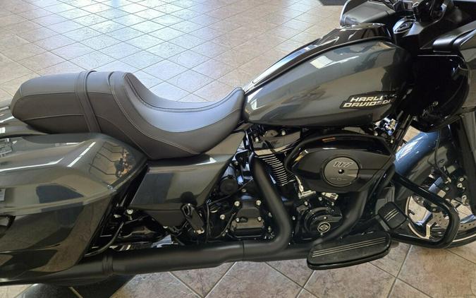 2025 Harley-Davidson Road Glide® Iron Horse Metallic - Black Finish