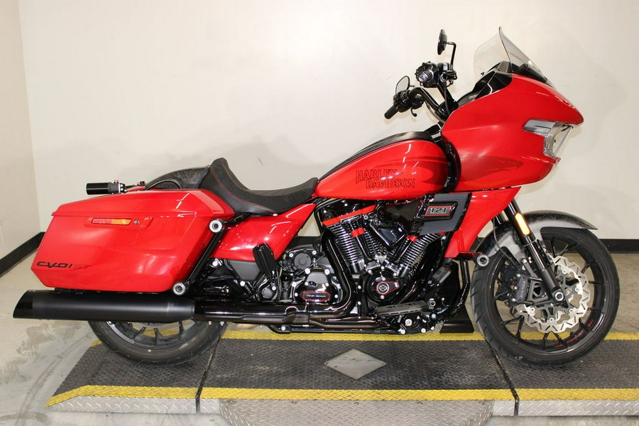 2025 Harley-Davidson® FLTRXSTSE - CVO™ Road Glide® ST