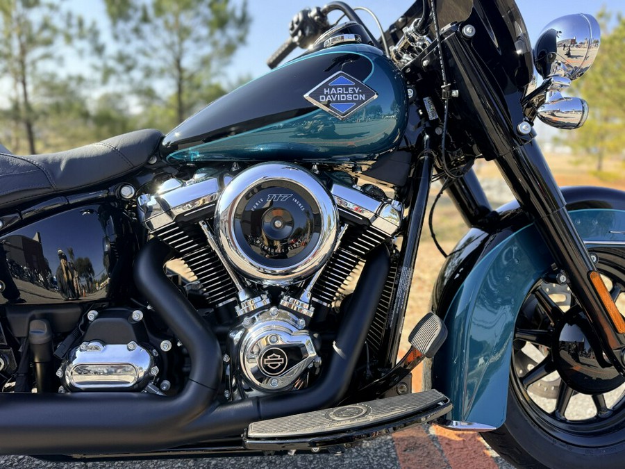 2026 Harley-Davidson® FLHC Heritage Classic®
