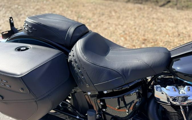 2026 Harley-Davidson® FLHC Heritage Classic®