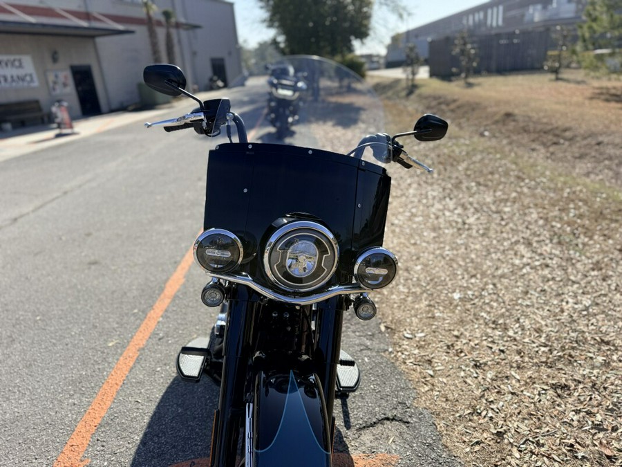 2026 Harley-Davidson® FLHC Heritage Classic®