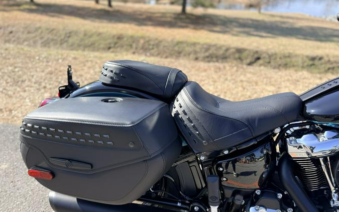 2026 Harley-Davidson® FLHC Heritage Classic®
