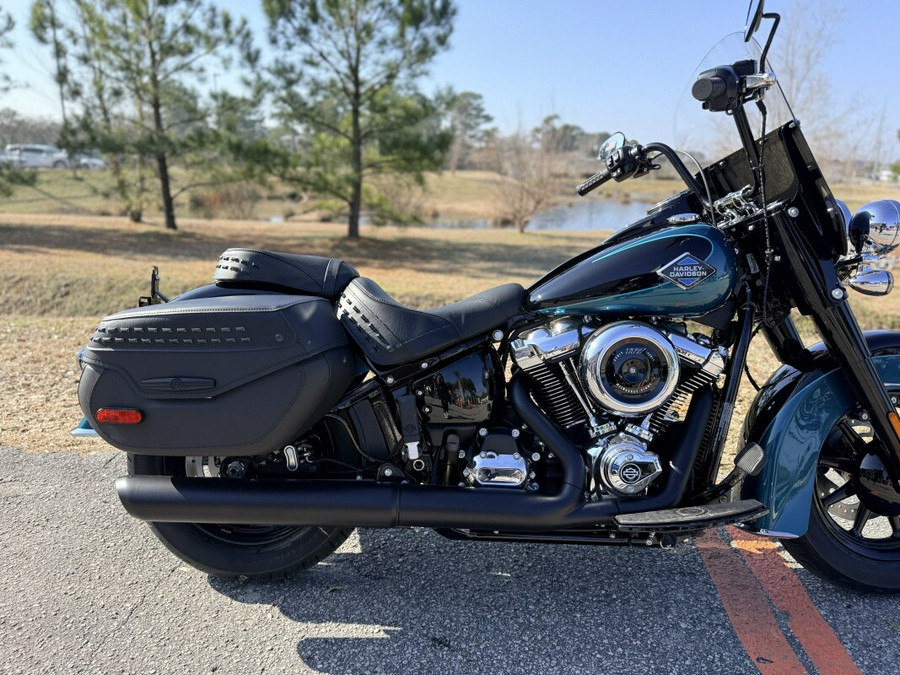 2026 Harley-Davidson® FLHC Heritage Classic®