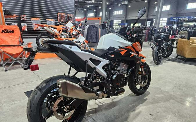 2027 KTM 990 Duke