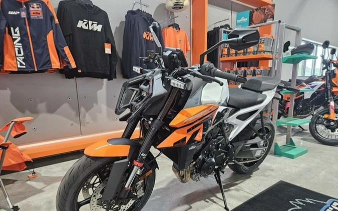 2027 KTM 990 Duke
