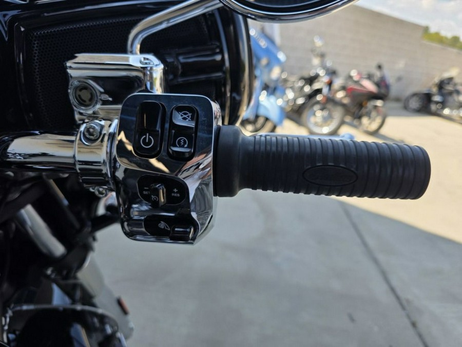 2024 Indian Chieftain Limited Black Metallic