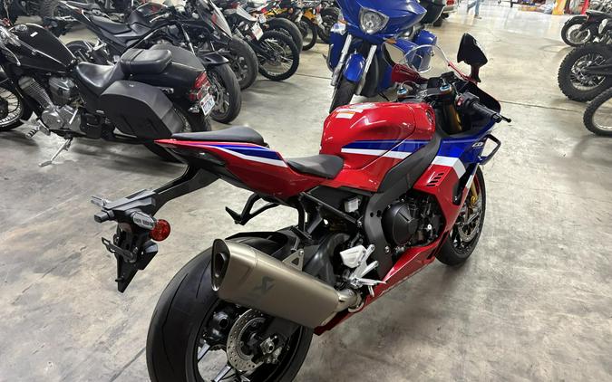 2027 Honda CBR1000RR-R Fireblade SP
