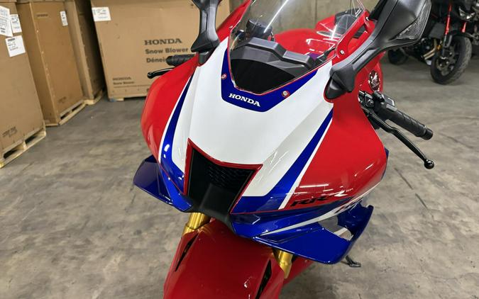 2027 Honda CBR1000RR-R Fireblade SP