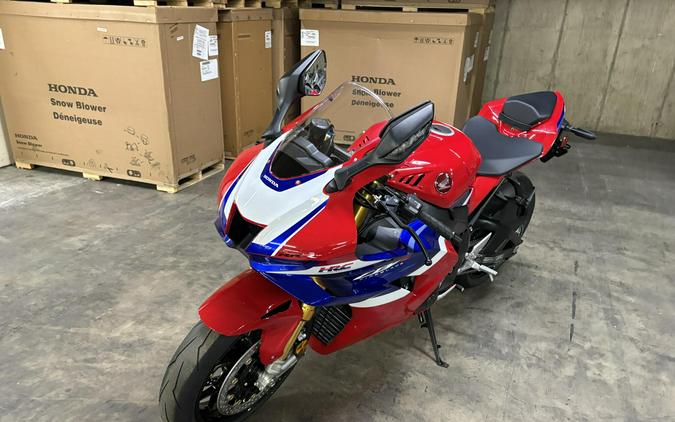 2027 Honda CBR1000RR-R Fireblade SP